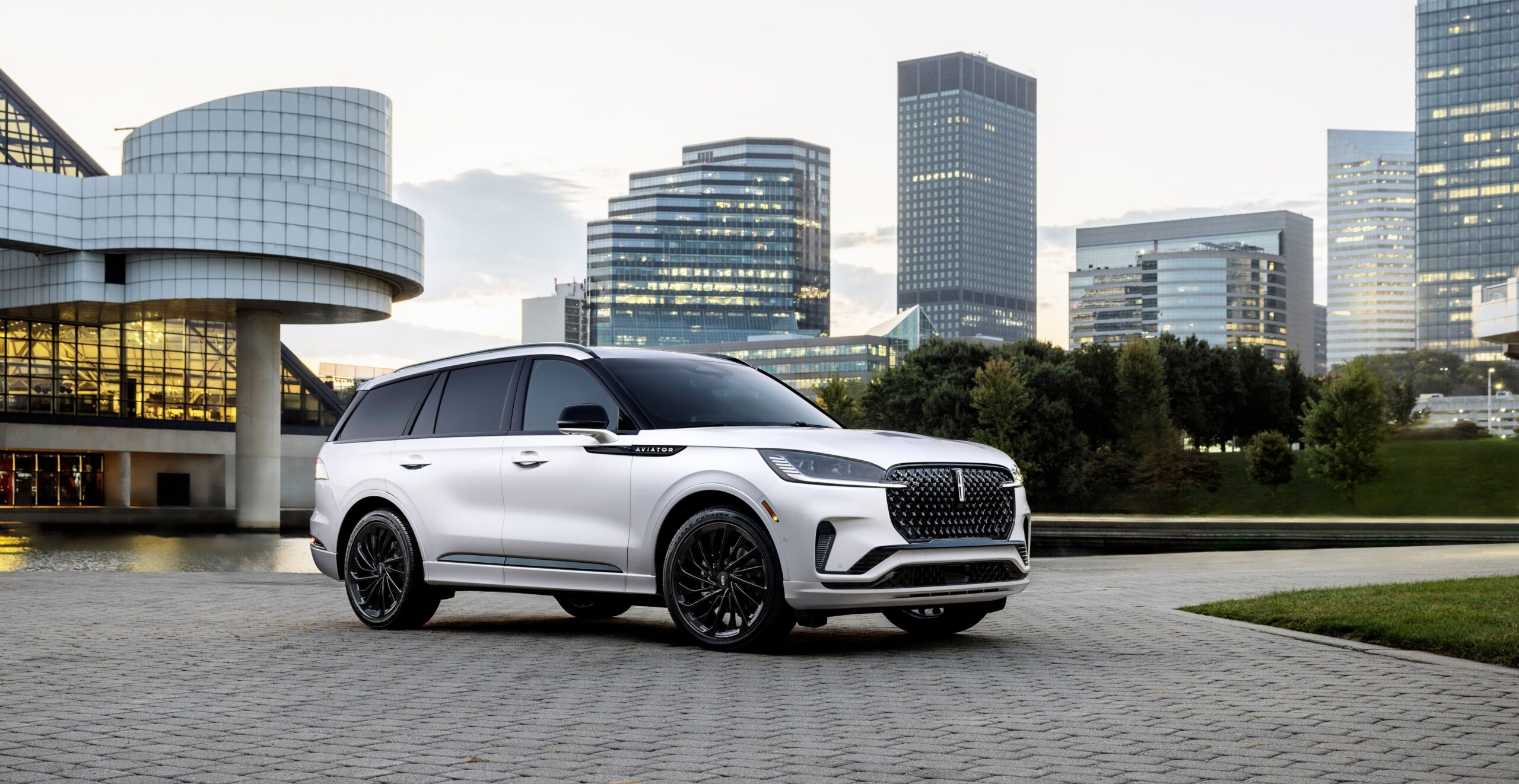2025 Lincoln Aviator