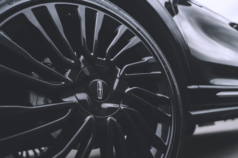 Lincoln-Corsair Lincoln-Corsair